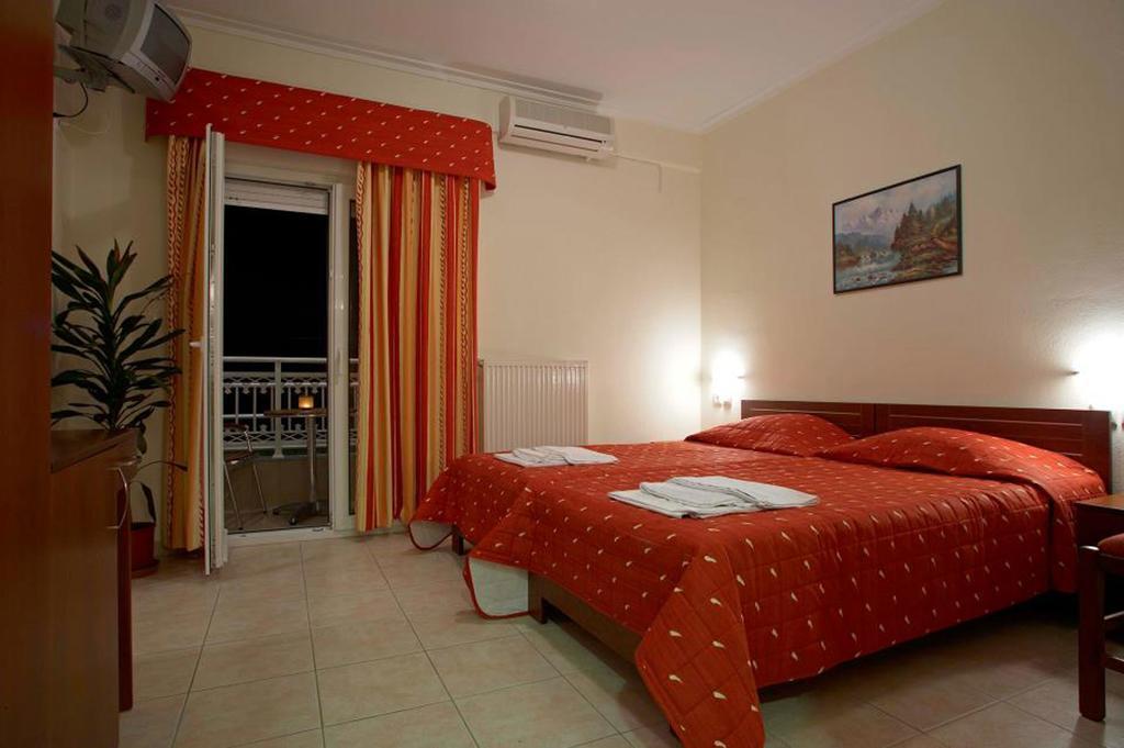 Hotel Souita Paralía الغرفة الصورة